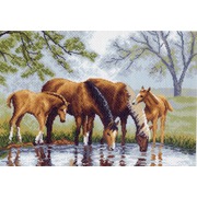Канва с нанесенным рисунком Матрёнин посад "Лошади на водопое"