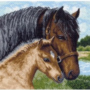 Канва с нанесенным рисунком Матрёнин посад "Лошадь с жеребенком"